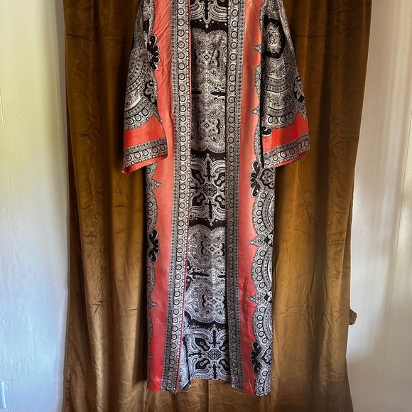 Georgie Keyloun Dresses & Skirts - Georgie Keyloun Elegant Silk Black and Coral Caftan Hostess Dress